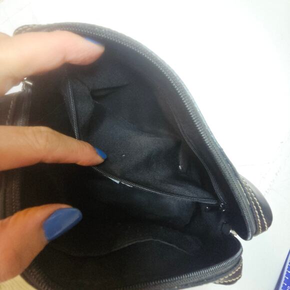 Wilsons Leather‎ Maxima Black Sturdy purse. See pics for details. Coach Vibe - Picture 11 of 16